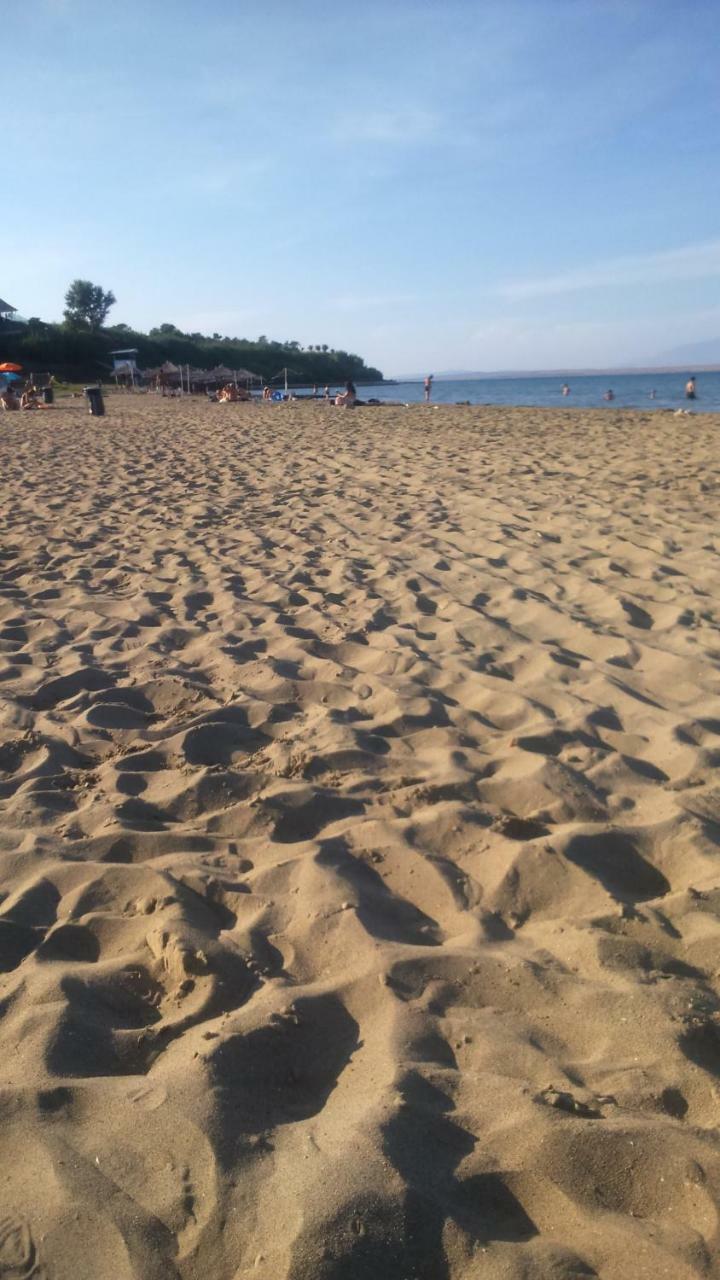 Apartments Ninske Vodice Екстер'єр фото