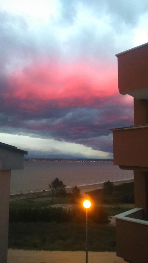 Apartments Ninske Vodice Екстер'єр фото